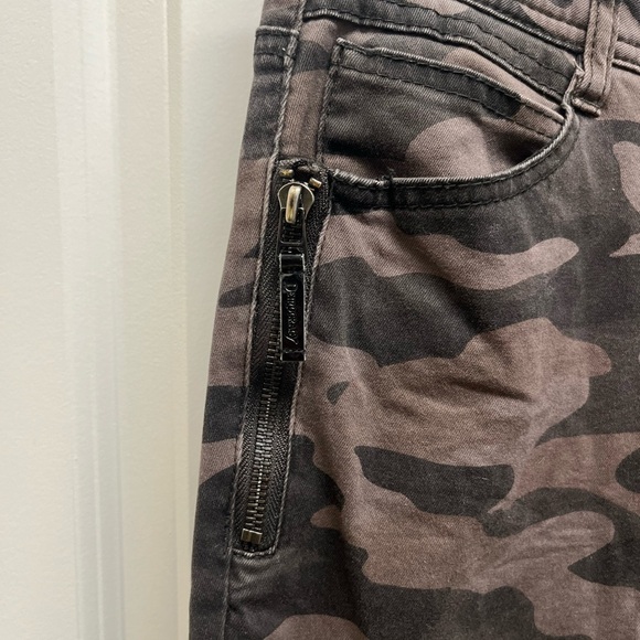 Democracy AB solution womens camo skinny jeans sz 8 - Picture 3 of 11